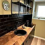 Prestige Suites *